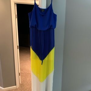 Bebe maxi dress